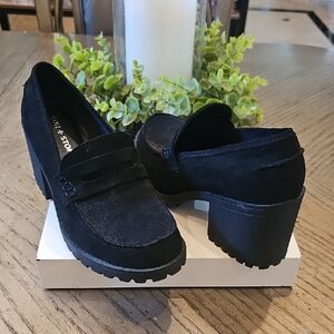 Women’s Black Suede Block Heel Loafers  Size 7 NWOT